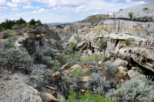 A glimpse from a bridge down into the big crevice below